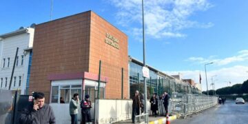 İBB davasında dört kişiye tahliye kararı