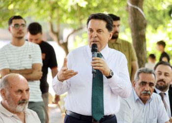 Ahmet Özer: Bir senedir tahliye olmuşum, neden görevimin başında değilim?