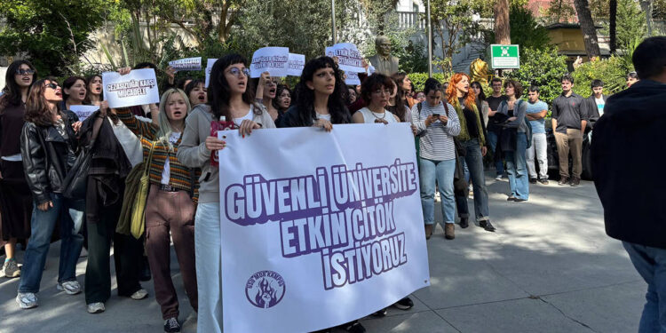 GSÜ öğrencilerinden CİTÖK talebi: Güvenli ve özgür kampüs istiyoruz