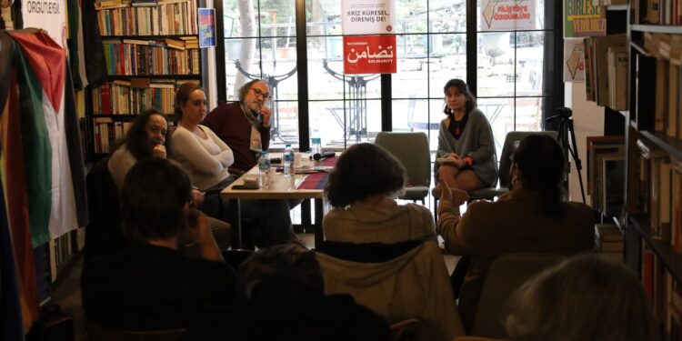Kadıköy’de ‘Enternasyonal dayanışma toplantıları’: Süreç ve barış tartışıldı