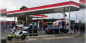 Fransa’nın Yvelines bölgesinde saldırı: 1 ölü, en az 4 yaralı