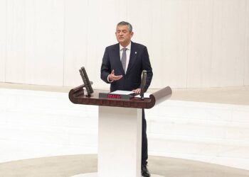 Özgür Özel: Yüz yılın soygununu yaptılar