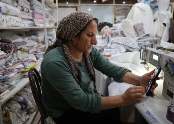 Anadilinde okuma yazmayı kurslarda öğrendi: Dilimize sahip çıkmalıyız